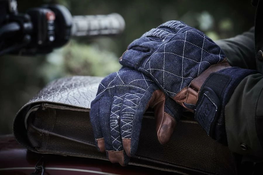 FUEL MOTORCYCLES FUEL - 'Storm' Glove - Blue 2 FUEL MOTORCYCLES FUEL - 'Storm' Glove - Blue